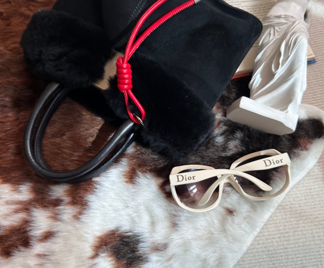 送料無料 12%OFF】香港 Salvatore Ferragamo フェラガモ ムートン