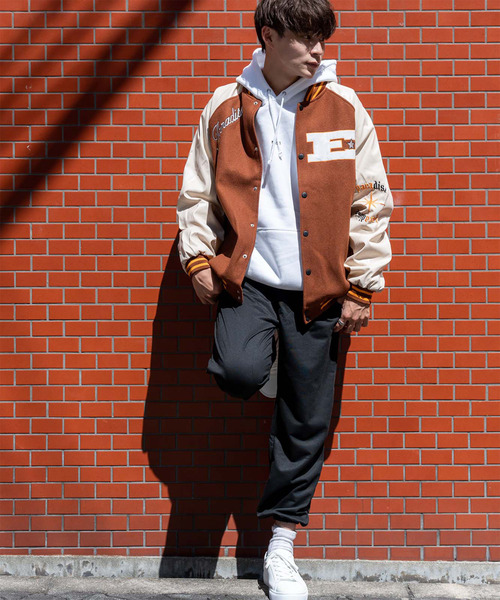 DEVICE | ブラウンベース ビッグロゴ スタジャン アウター ブルゾン