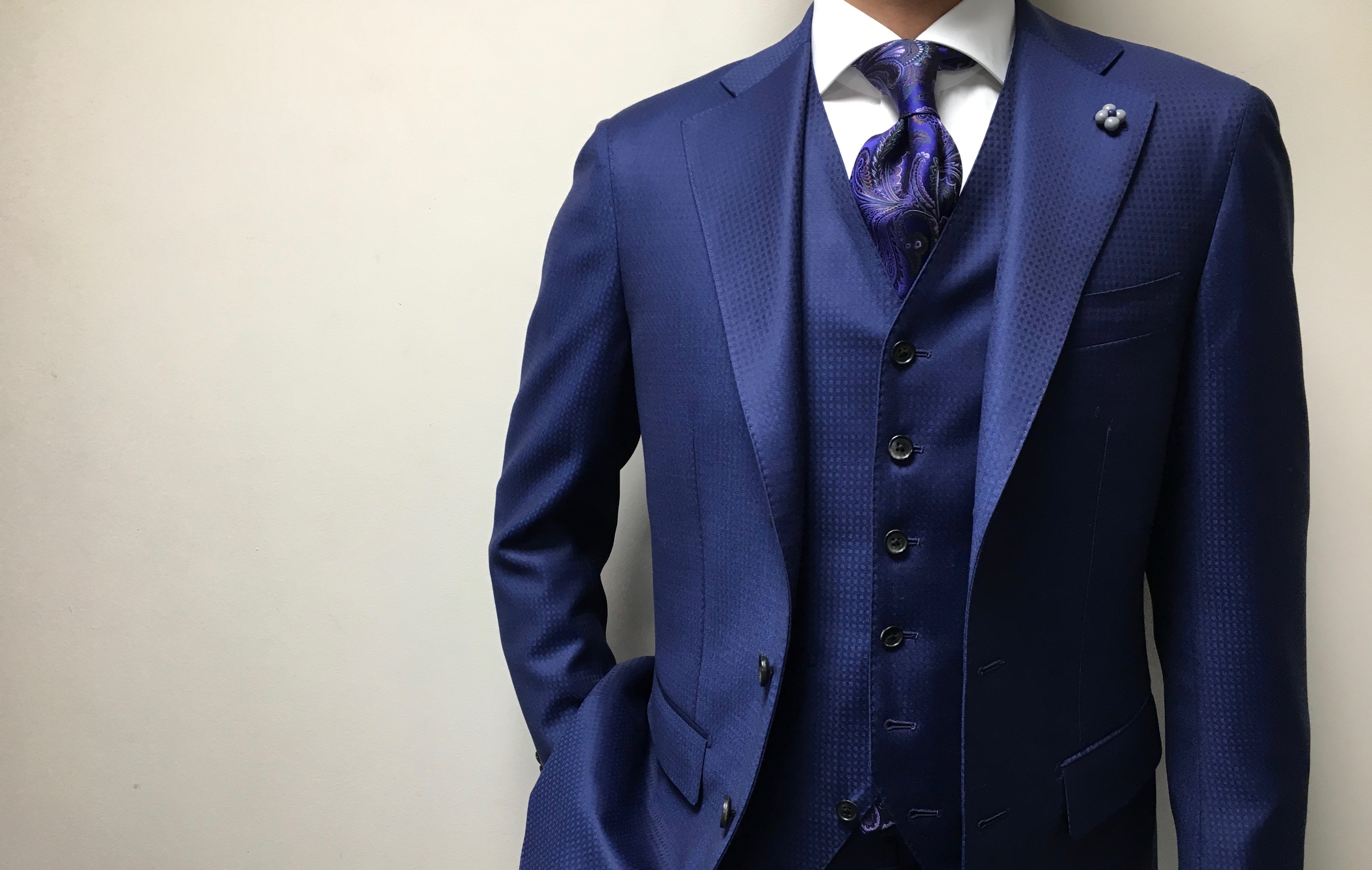 オーダースーツを仕立てるなら☆ドーメルのトップランナー『AMADEUS