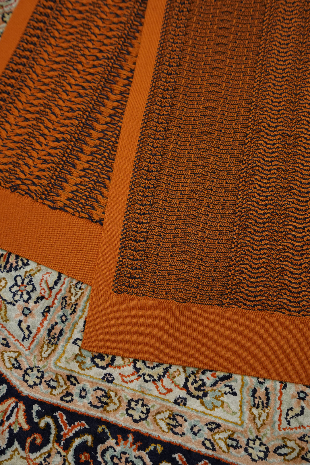 NICHOLAS DALEY(ニコラス デイリー)のWAVE SCARF(ORANGE/NAVY