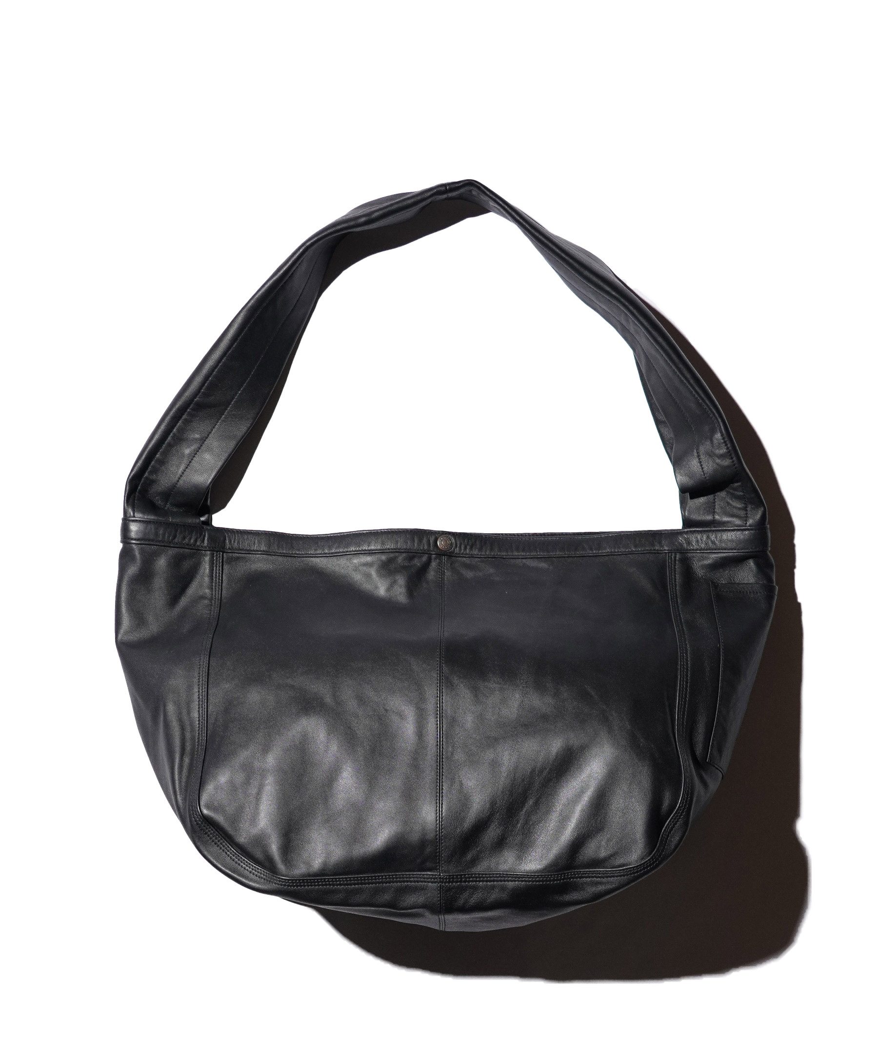 bukht / LEATHER NEWS PAPER BAG MEDIUM ＆ LEATHER NEWS PAPER BAG