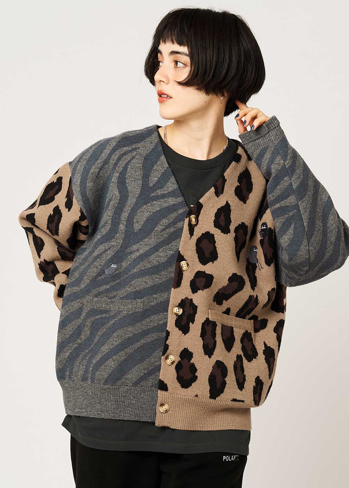 ビューティフルシャドー｜Vネックニットカーディガン｜ユニセックス