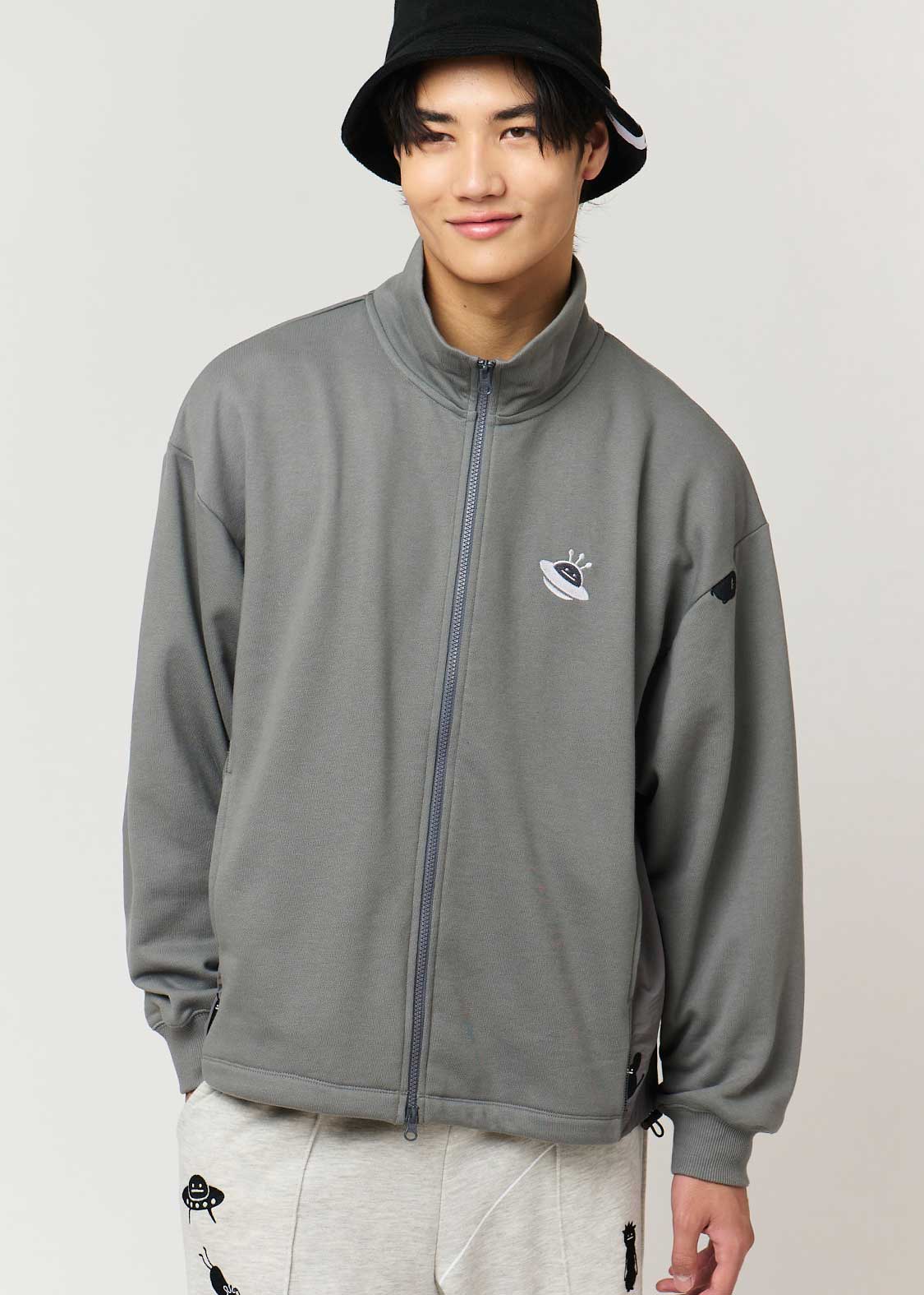 ビューティフルシャドーエイリアンズ｜スタンドジップブルゾン｜ユニ