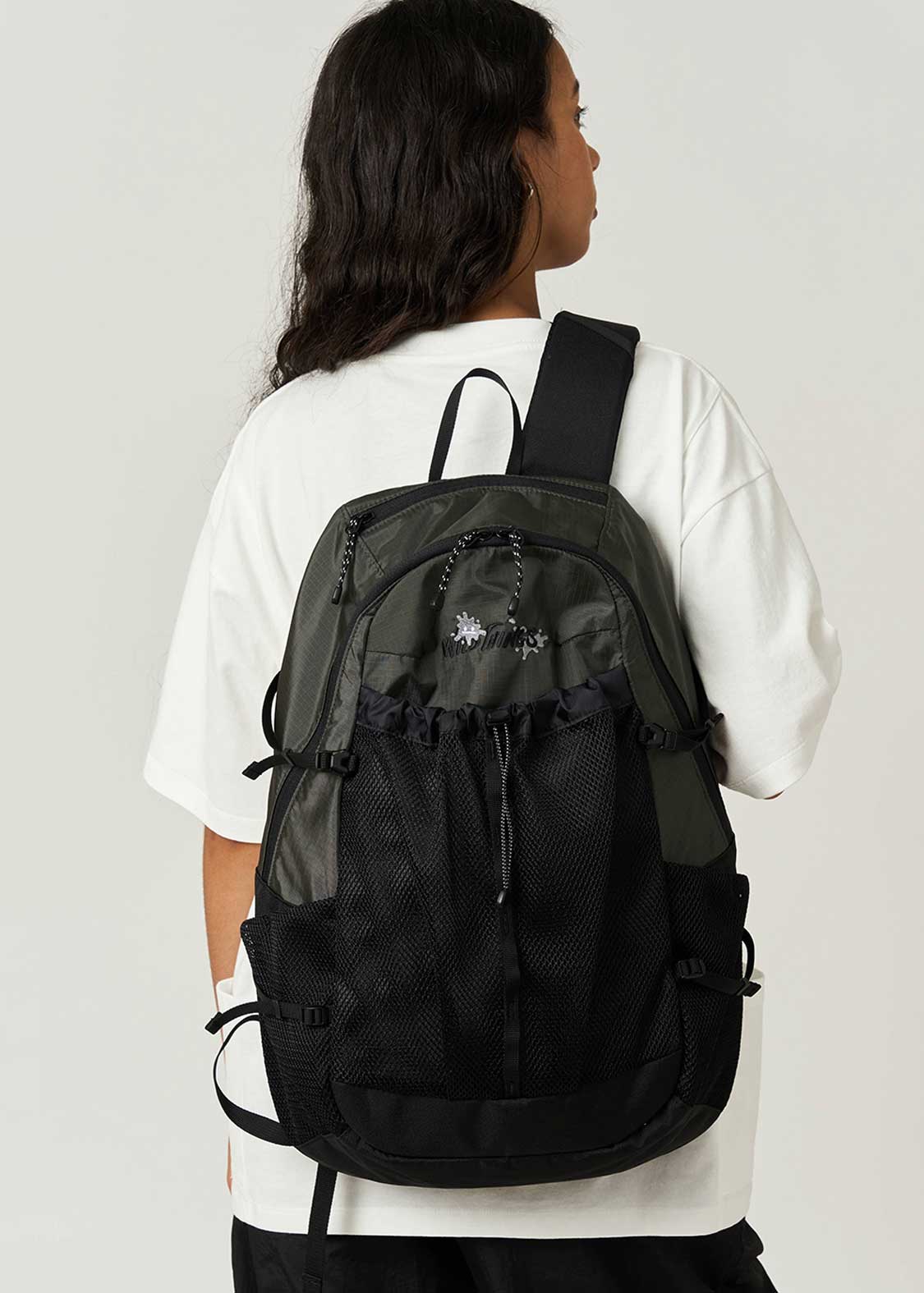 ビューティフルシャドーワイルドシングス｜バックパック｜ユニセックス