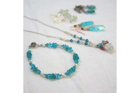 彩りハンドメイド天然石アクセサリーよくばり5点(ピアス3点