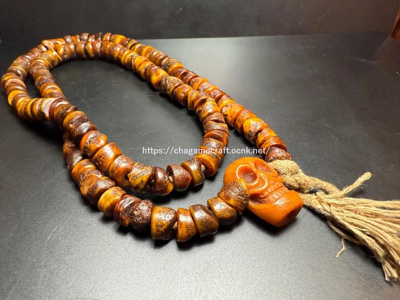 チベタン眉心骨カパラの御数珠 (Old Tibetan eye brow bone Kapala