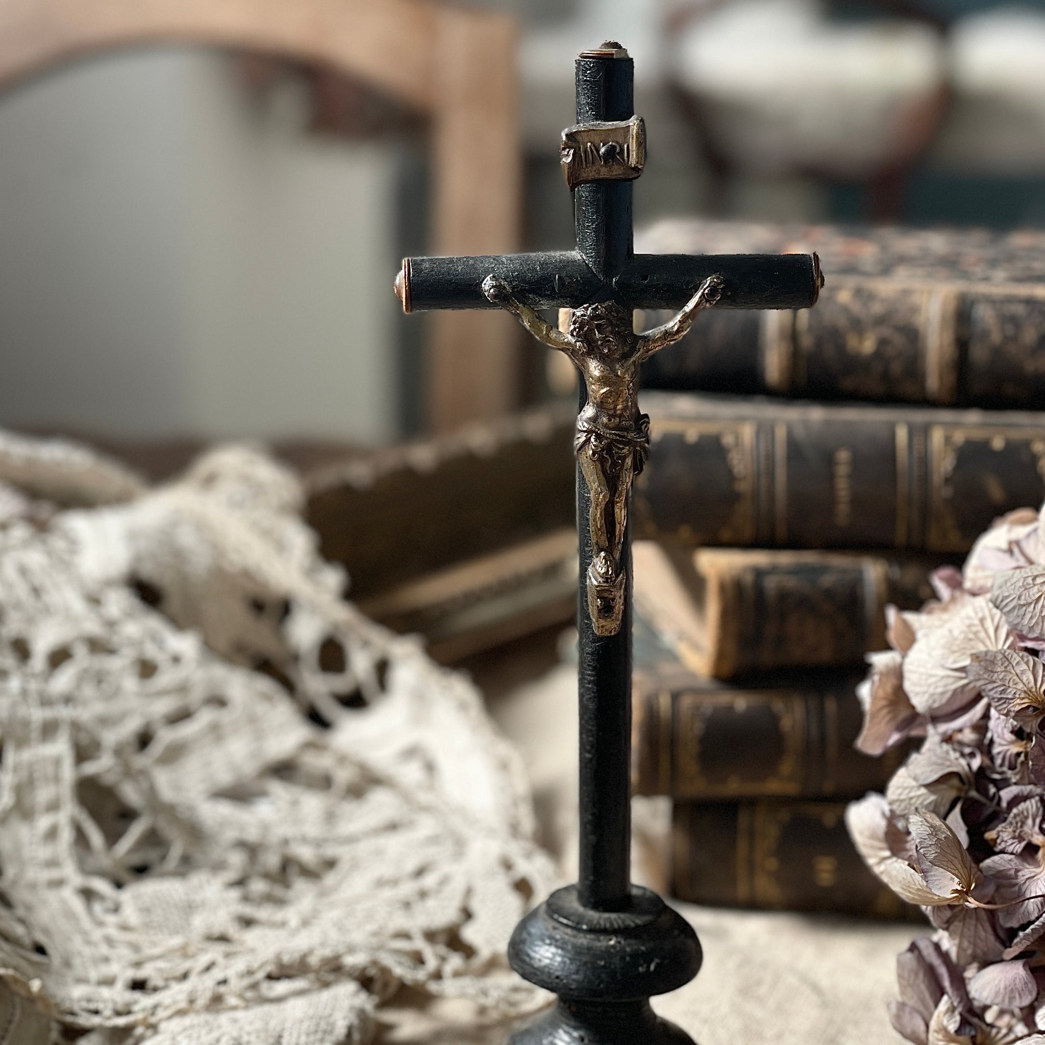 ナポレオントワ時代のキリスト像十字架（高さ22.5cm） フランス