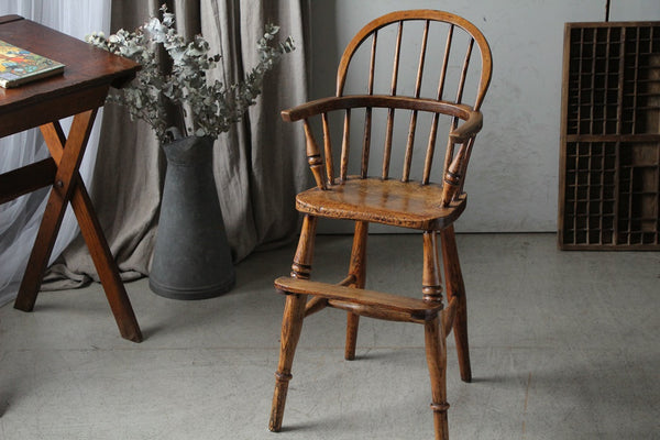 1860年代ベビーウィンザーチェア（高さ88cm） イギリスアンティーク