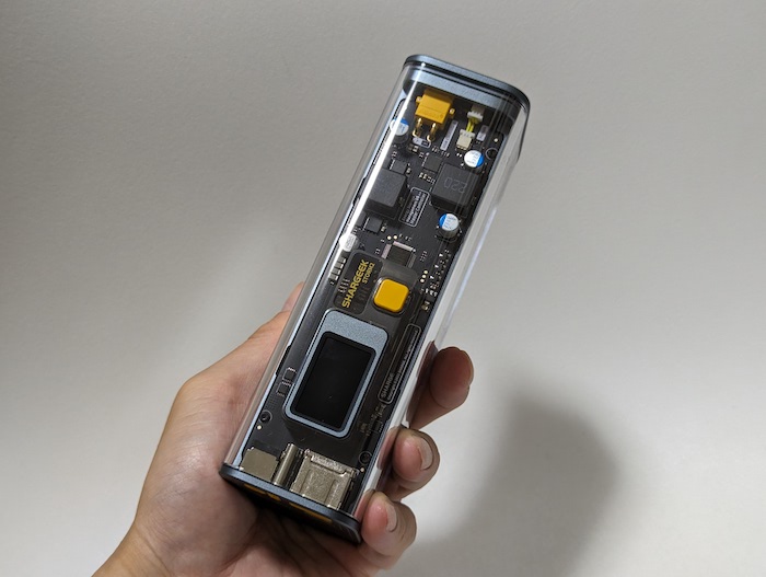 SHARGE STORM2レビュー】透明デザインが斬新！遊び心と性能を兼ね備え