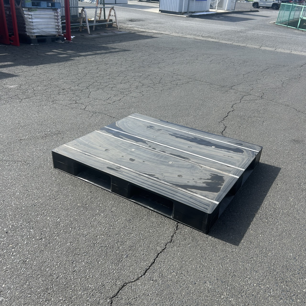 樹脂パレット | 中古でマテハン - 中古でマテハン