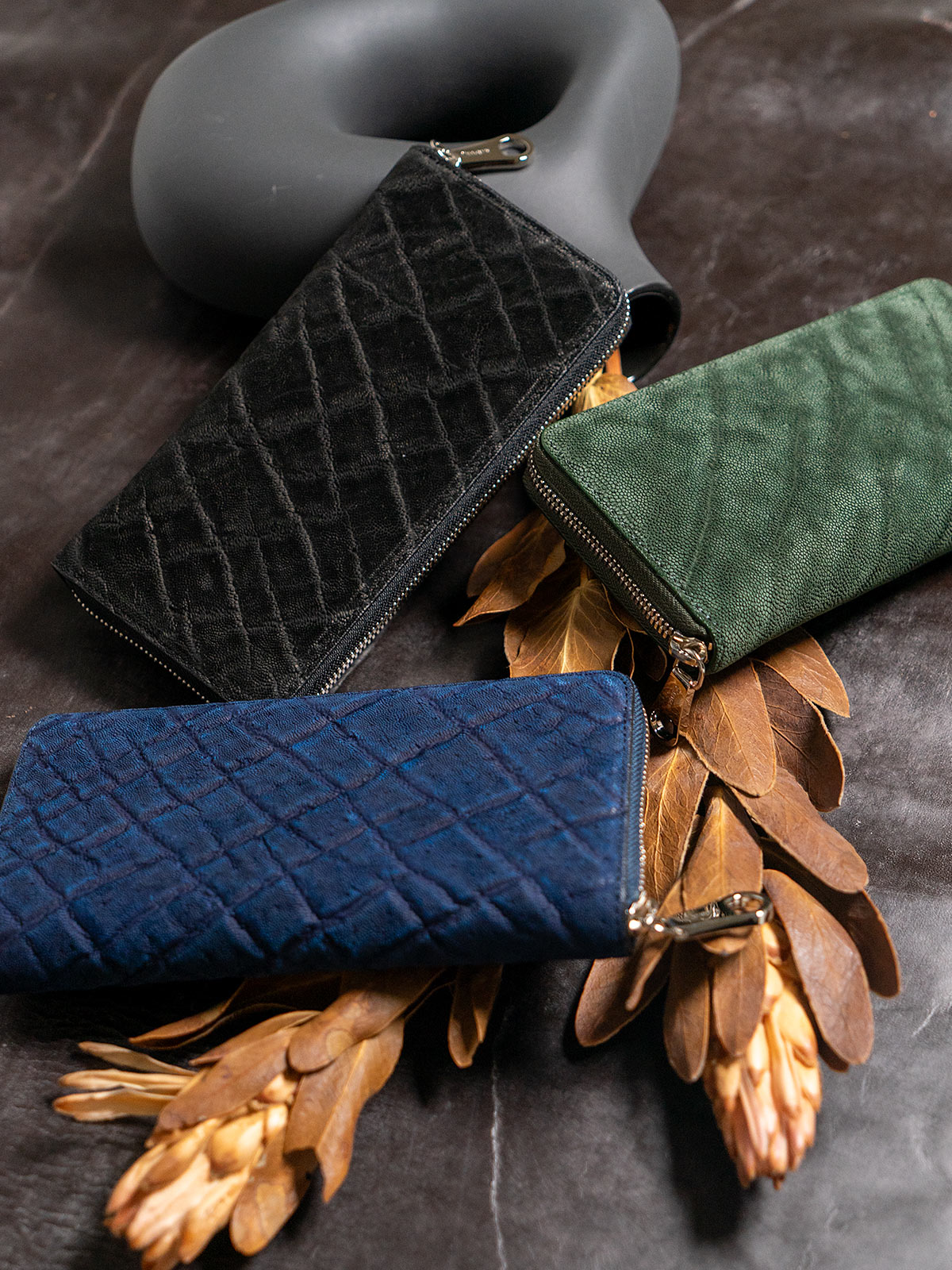 エレファントレザー RFロングウォレット（ラウンドファスナー長財布