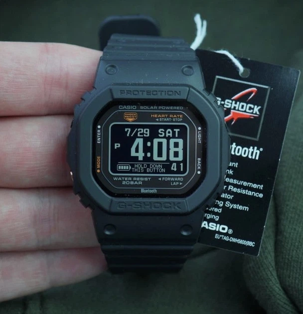 Часы Casio G-Shock DW-H5600-1JR Sports line G-SQUAD series