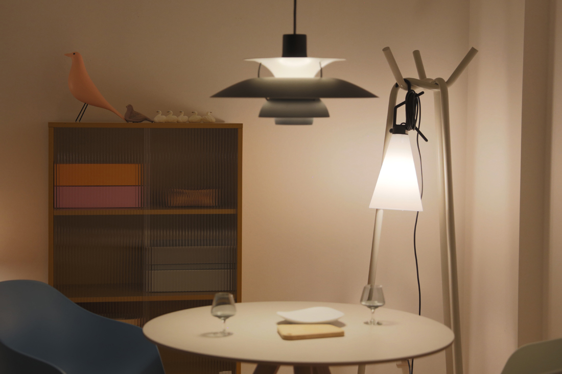 MAYDAY（メイデイ）｜FLOS（フロス）｜テーブルランプ イタリア照明