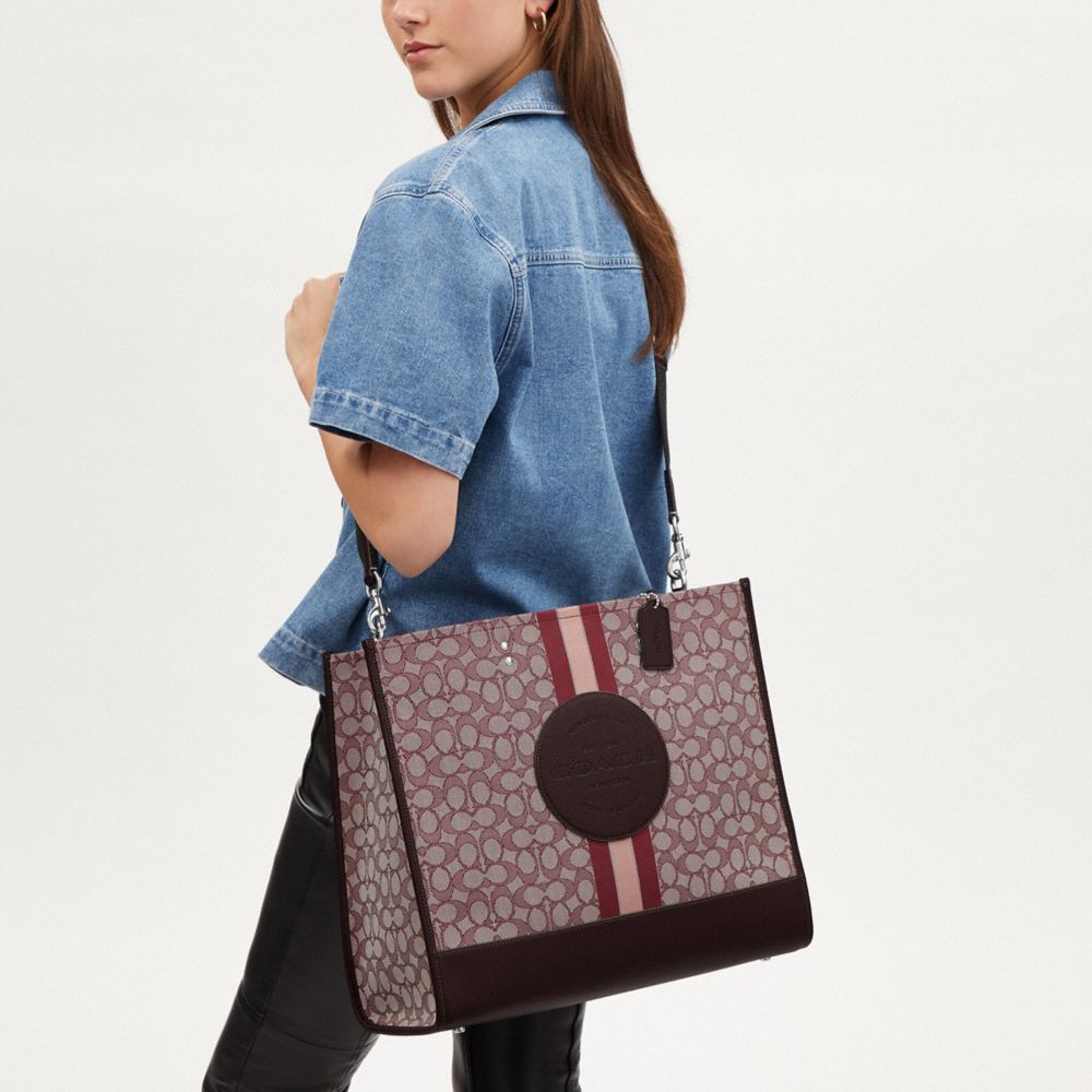 公式】コーチアウトレット | デンプシー トート 40 シグネチャー ジャ