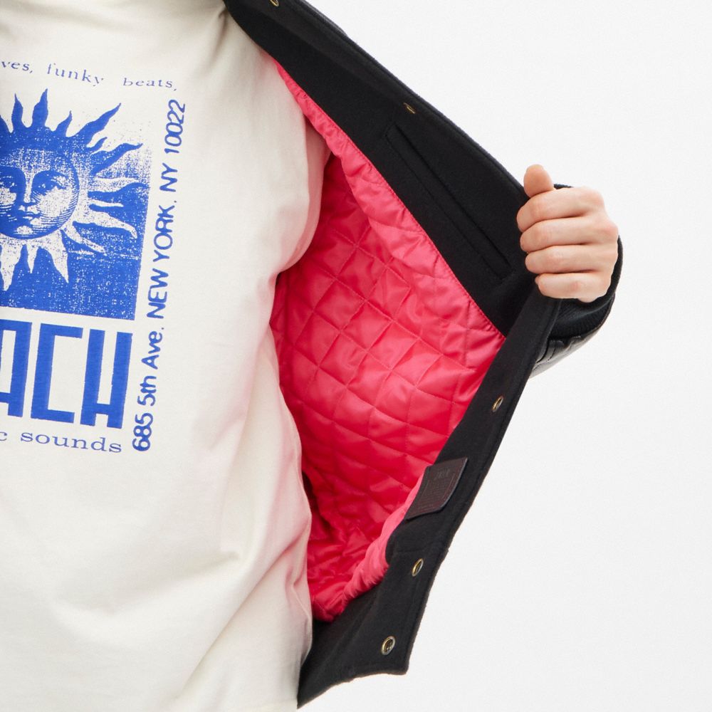 公式】COACH – コーチ | 【LIL NAS X DROP BY COACH】ヴァーシティ