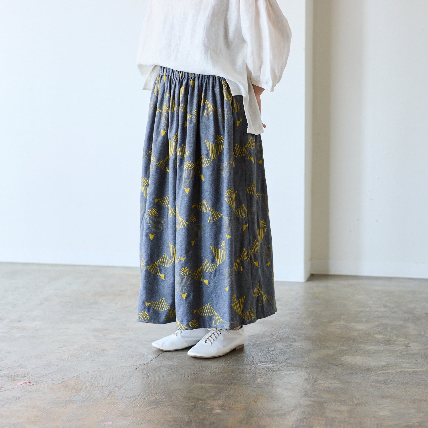 cocca(コッカ) ｜生地通販｜echino/エチノ 2024 ～刺繍 flag～ ビエラ