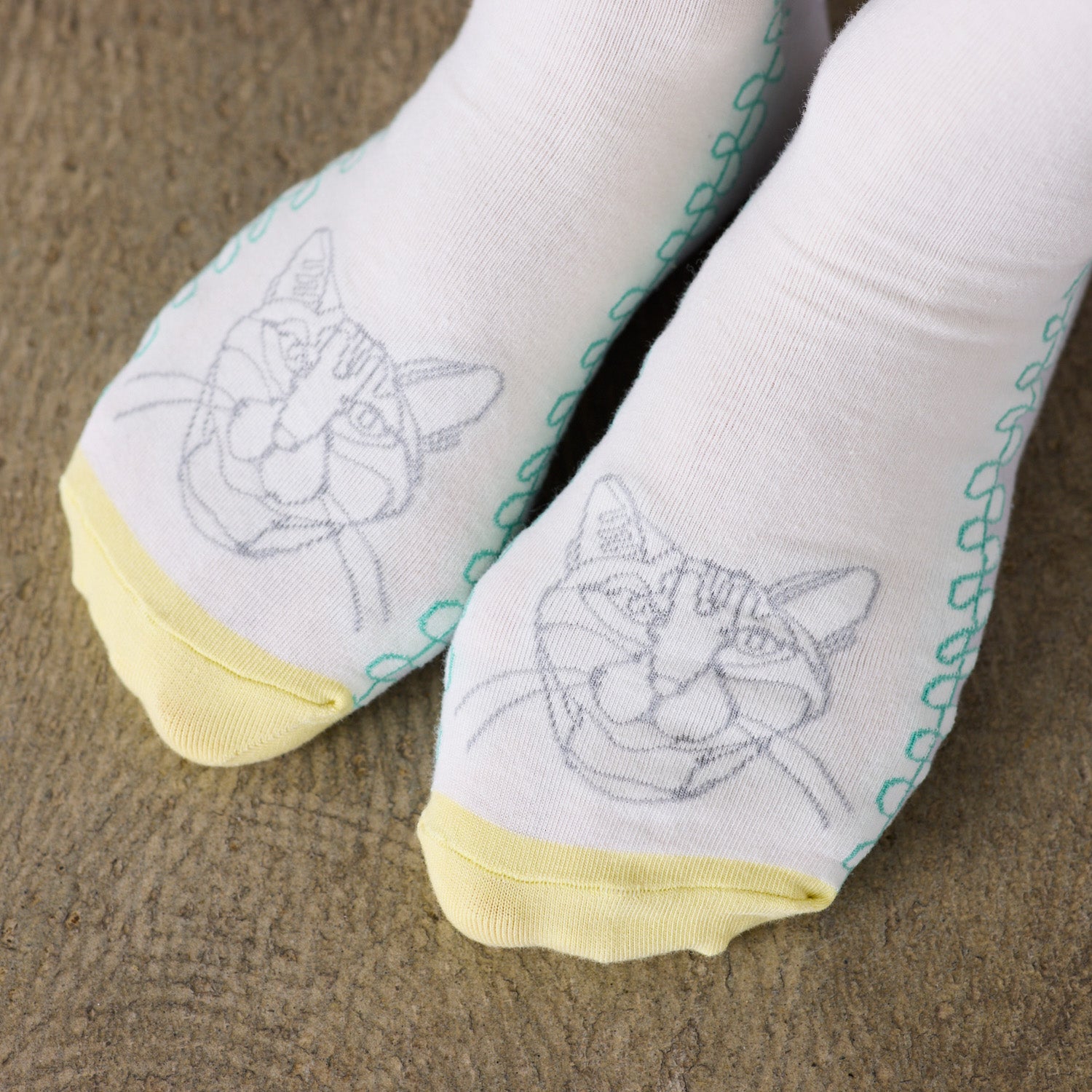 cocca(コッカ) ｜生地通販｜【＋HAyU】ソックス ～cat～