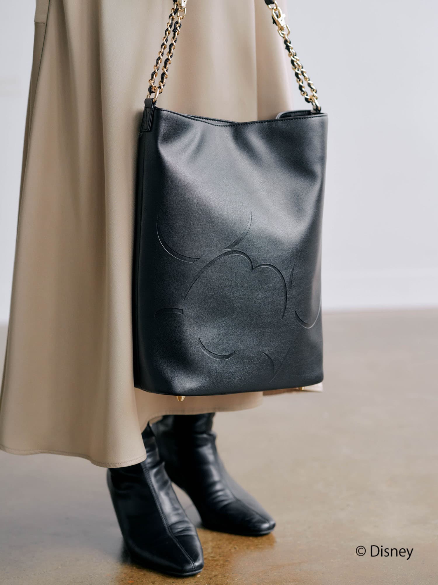 Disney】チェーンショルダーエンボストートバッグ | 小柄・低身長女性