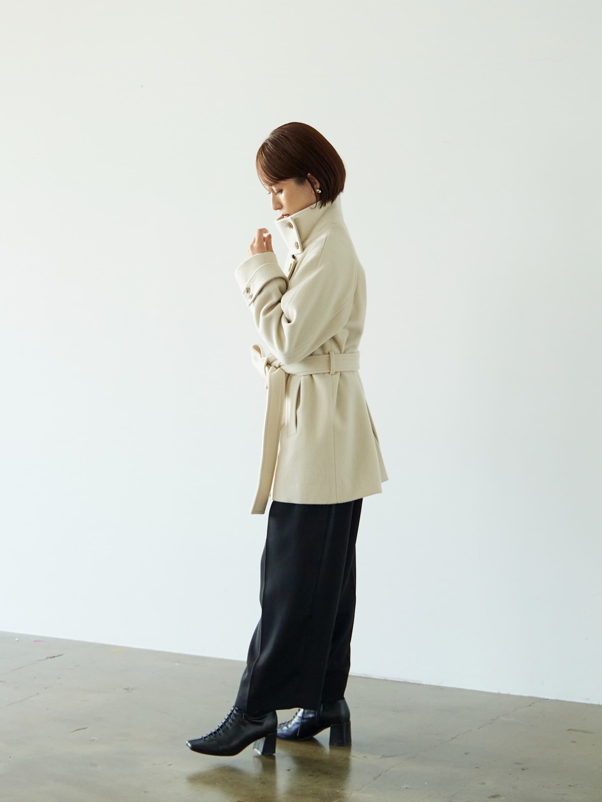 S120スタンドカラーミドル丈ウールコート | 小柄・低身長女性向け