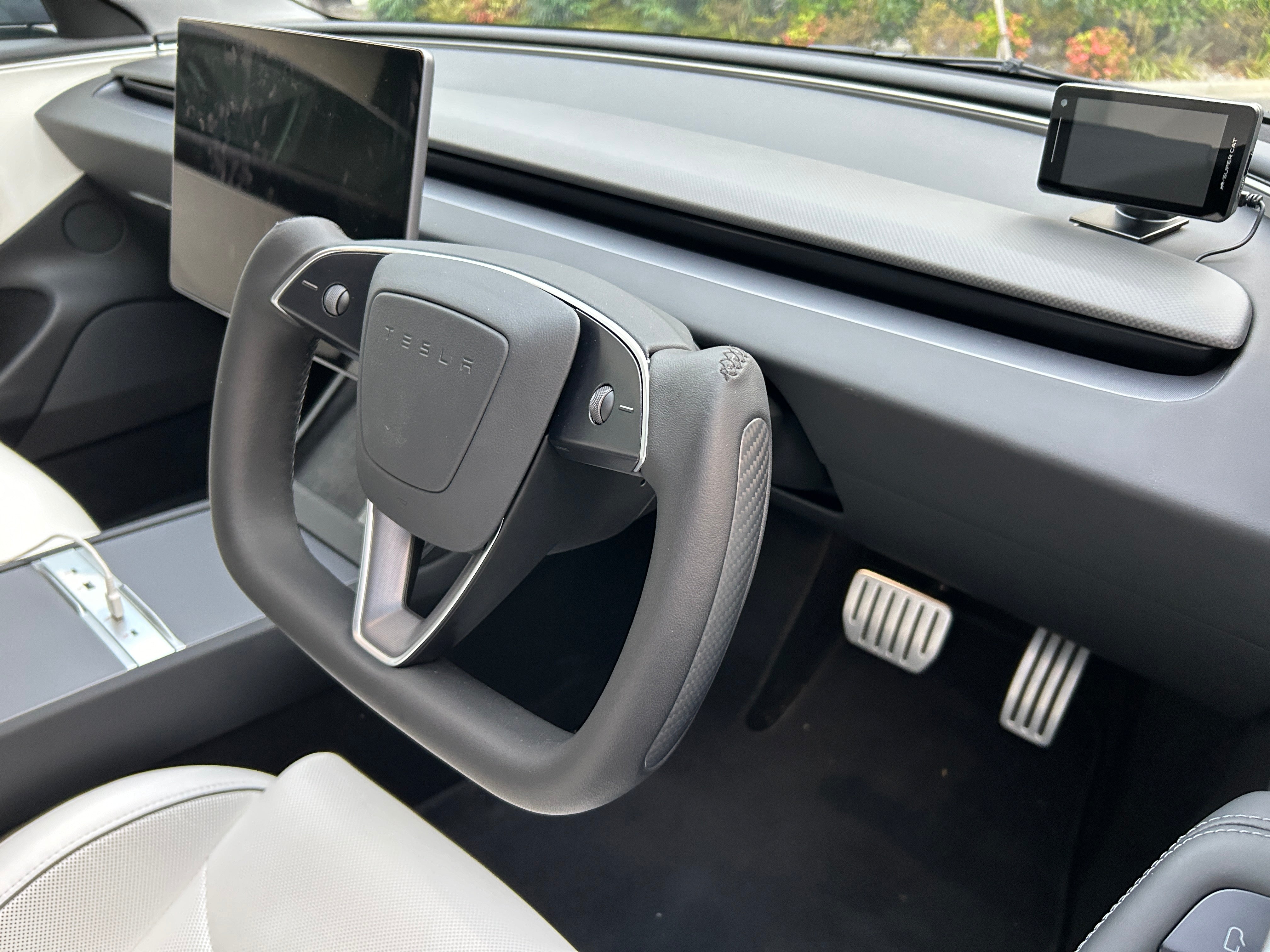 新型モデル3 ハイランド 用 ヨークステアリング – よしまるしょうてん