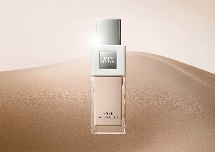 ザ・ギンザのプロテクターで、 都市の過酷な環境から肌を守り、光の