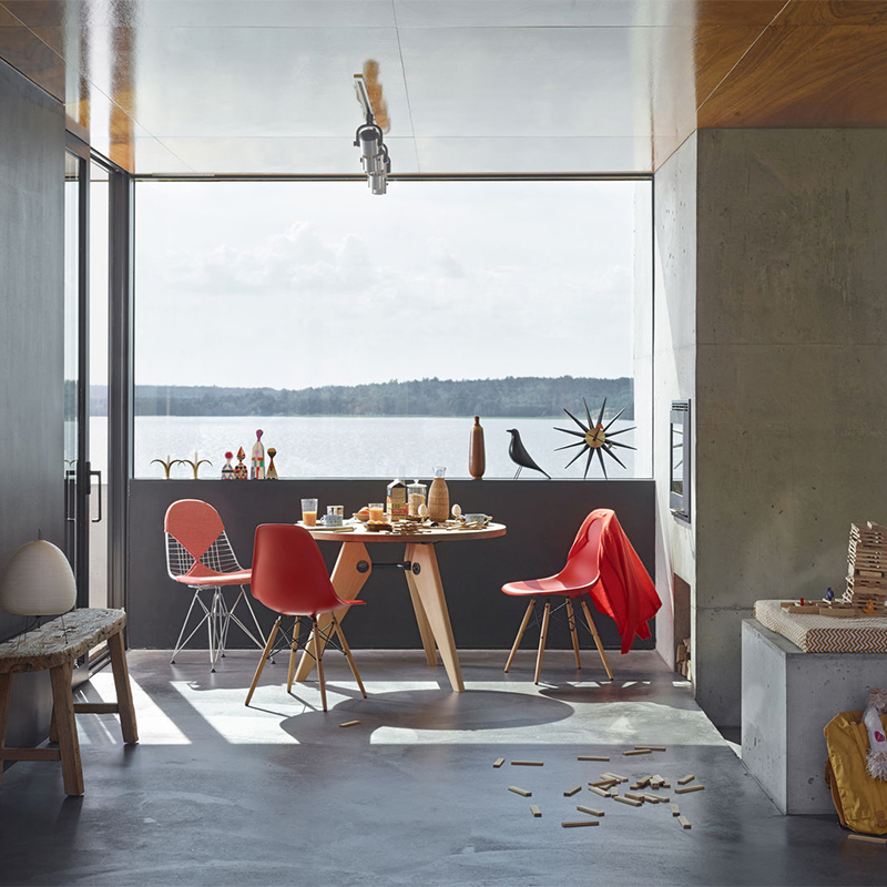 Vitra（ヴィトラ）Guéridon（ゲリドン）テーブル ナチュラル ソリッド