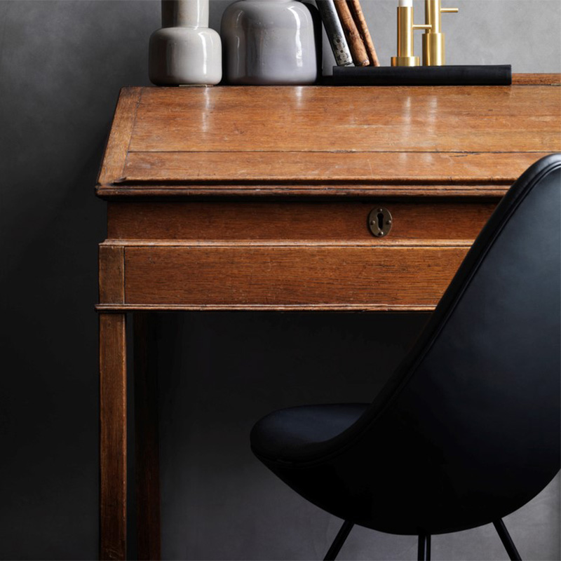 FRITZ HANSEN(フリッツ・ハンセン)DROP CHAIR エッセンシャルレザー