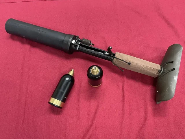 宅配買取】広島県呉市のモデルガン買取実績｜C.A.W. 八九式重擲弾筒