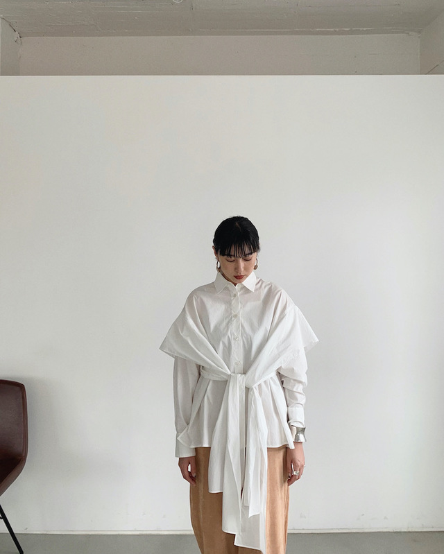 アレンジも出来るデザインリボンシャツ。プレスの松本ゆりながオススメ