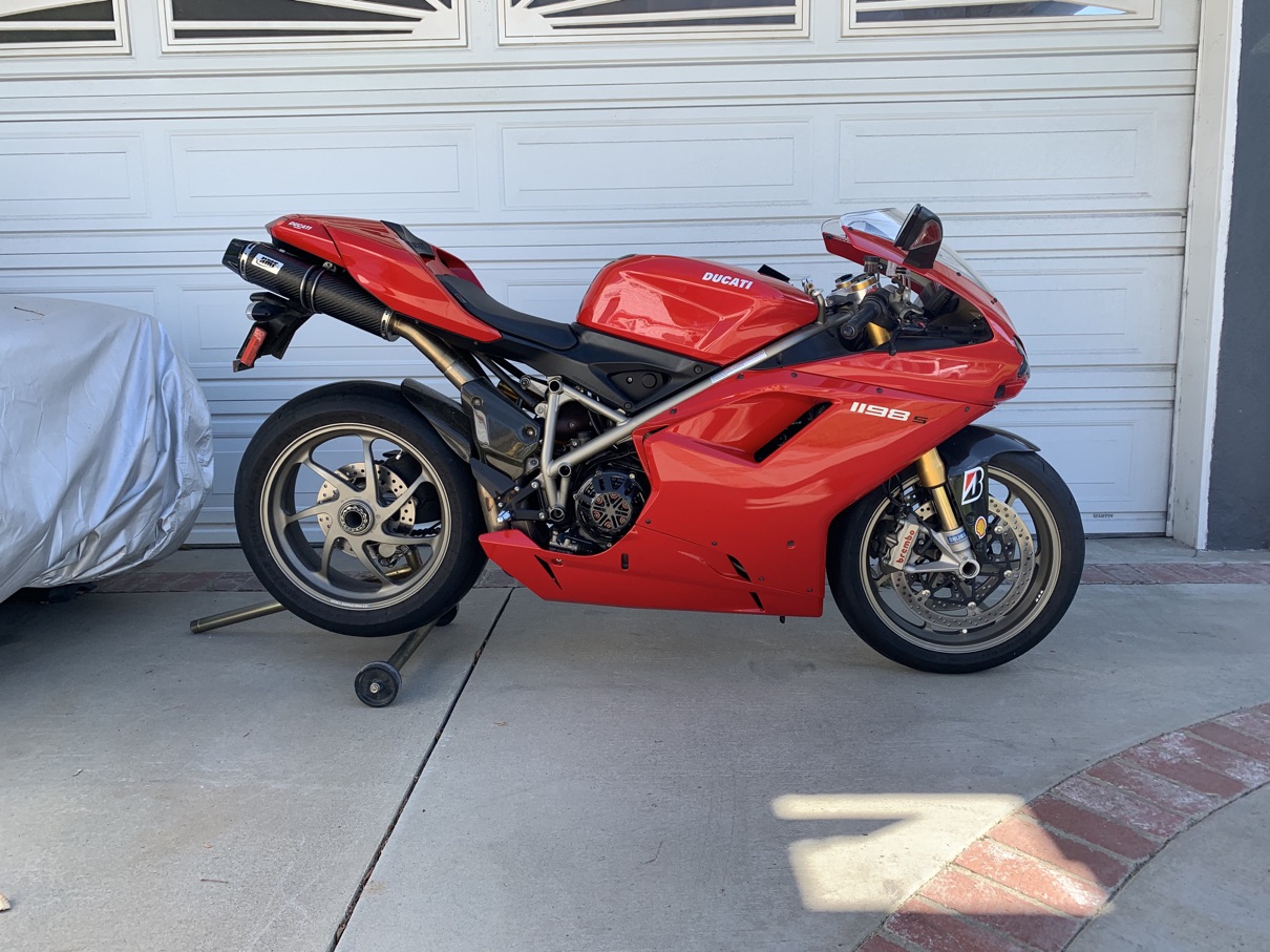 2009 Ducati 1198S - Classic Avenue