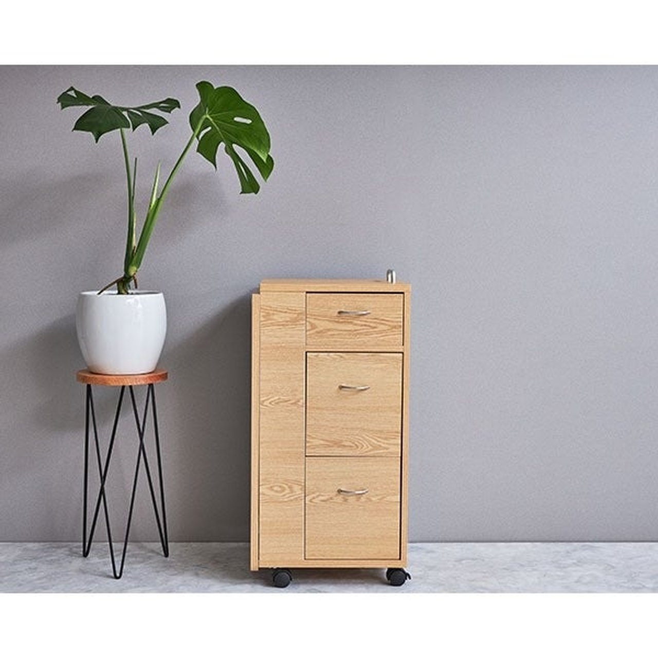 エトゥベラ] 折りたたみ ネイルテーブル MO1 ホワイト | SevenBeauty