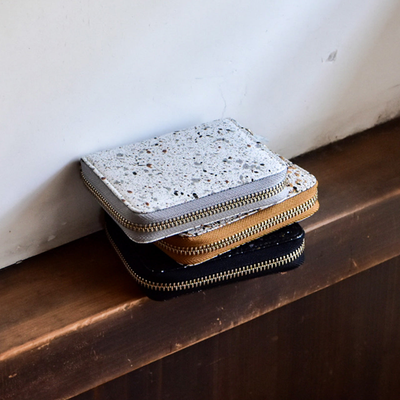 Mini-Round.jpg?crop=center&