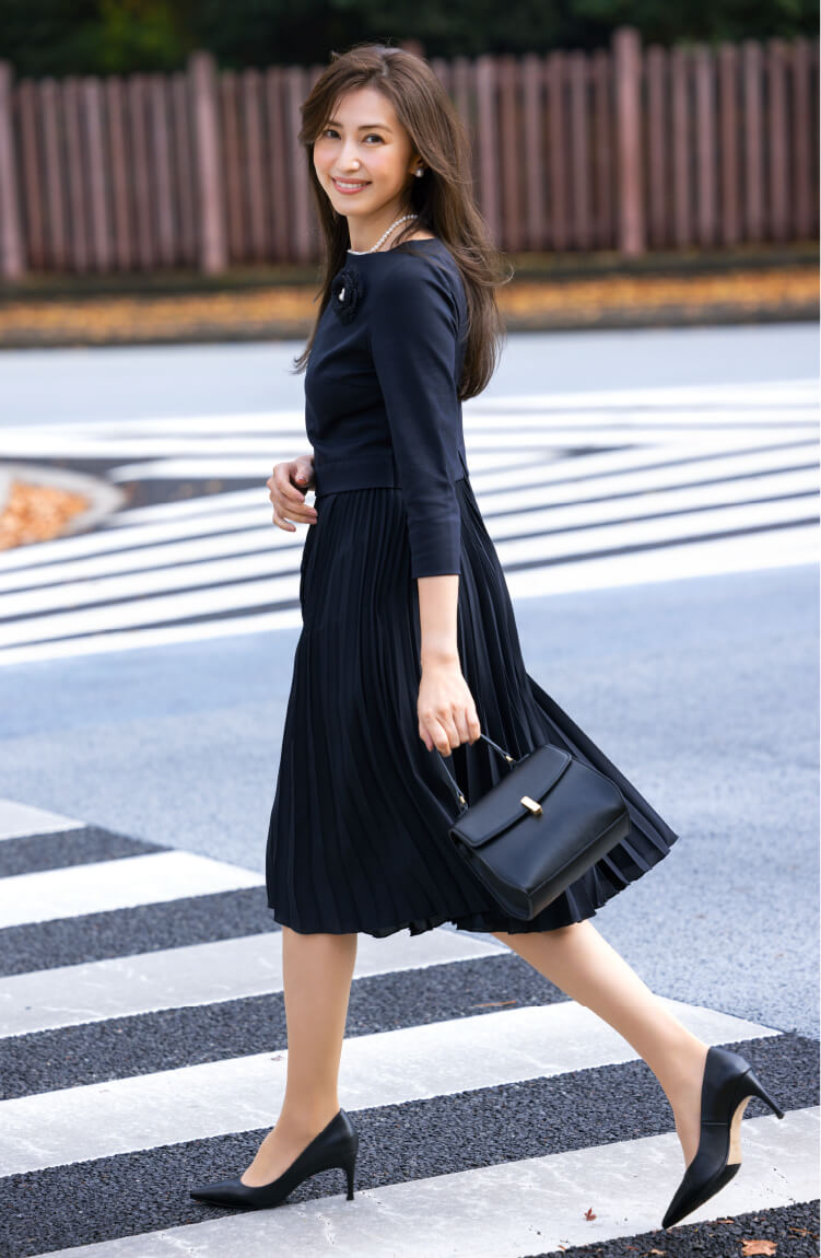 組曲】大切な日の装いも私らしく、きれいめフェミニン派の春のセレモニー服