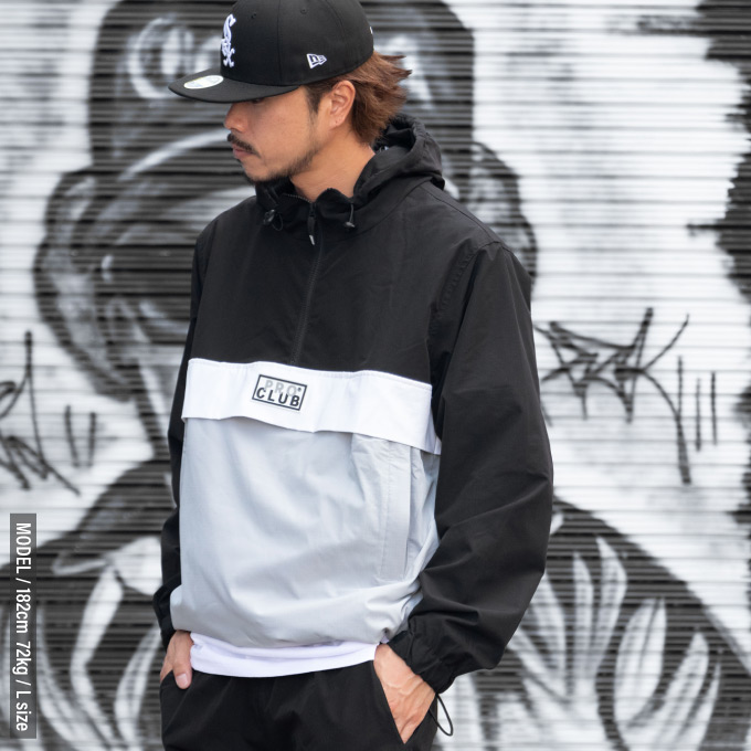 ハーフジップタイプのナイロンジャケットが新登場!!