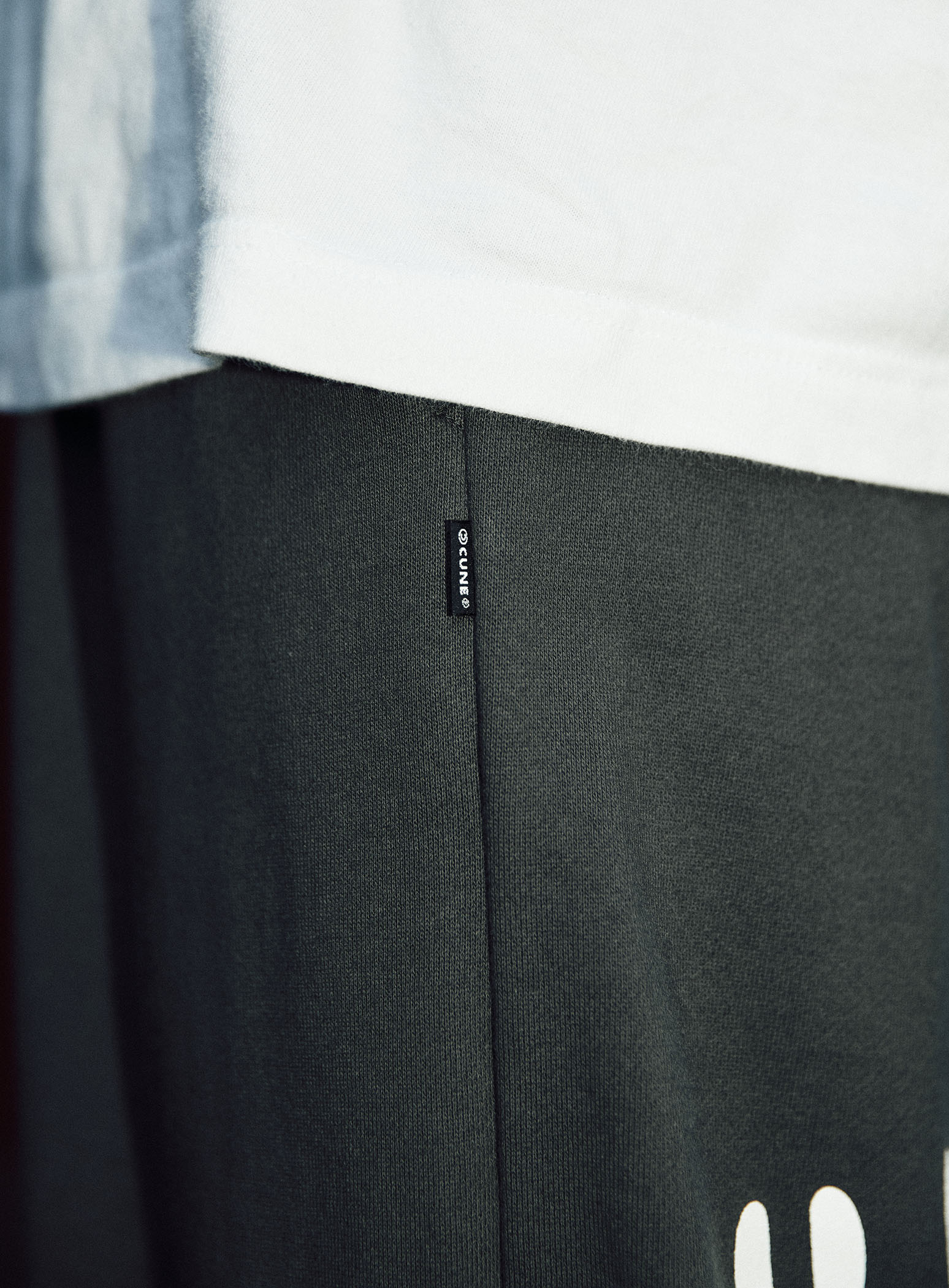 サルエルパンツ｜ウサギがいる｜CUNE ONLINE STORE