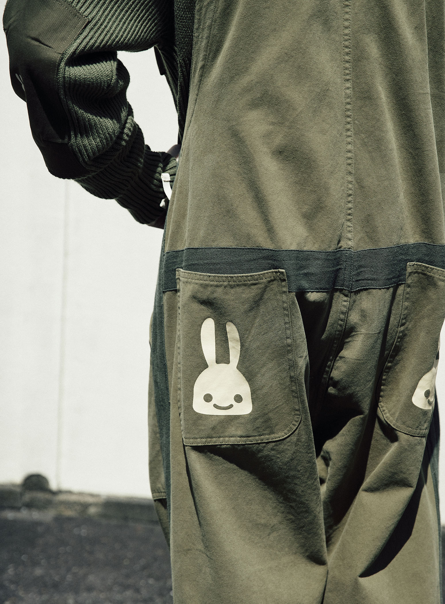 CUNE RELAX WORK WEARミリタリー風オーバーオール｜ウサギがいる｜CUNE