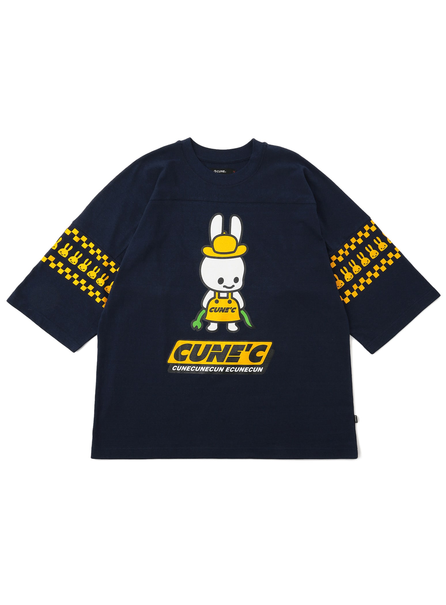 フットボールT｜ウサギがいる｜CUNE ONLINE STORE