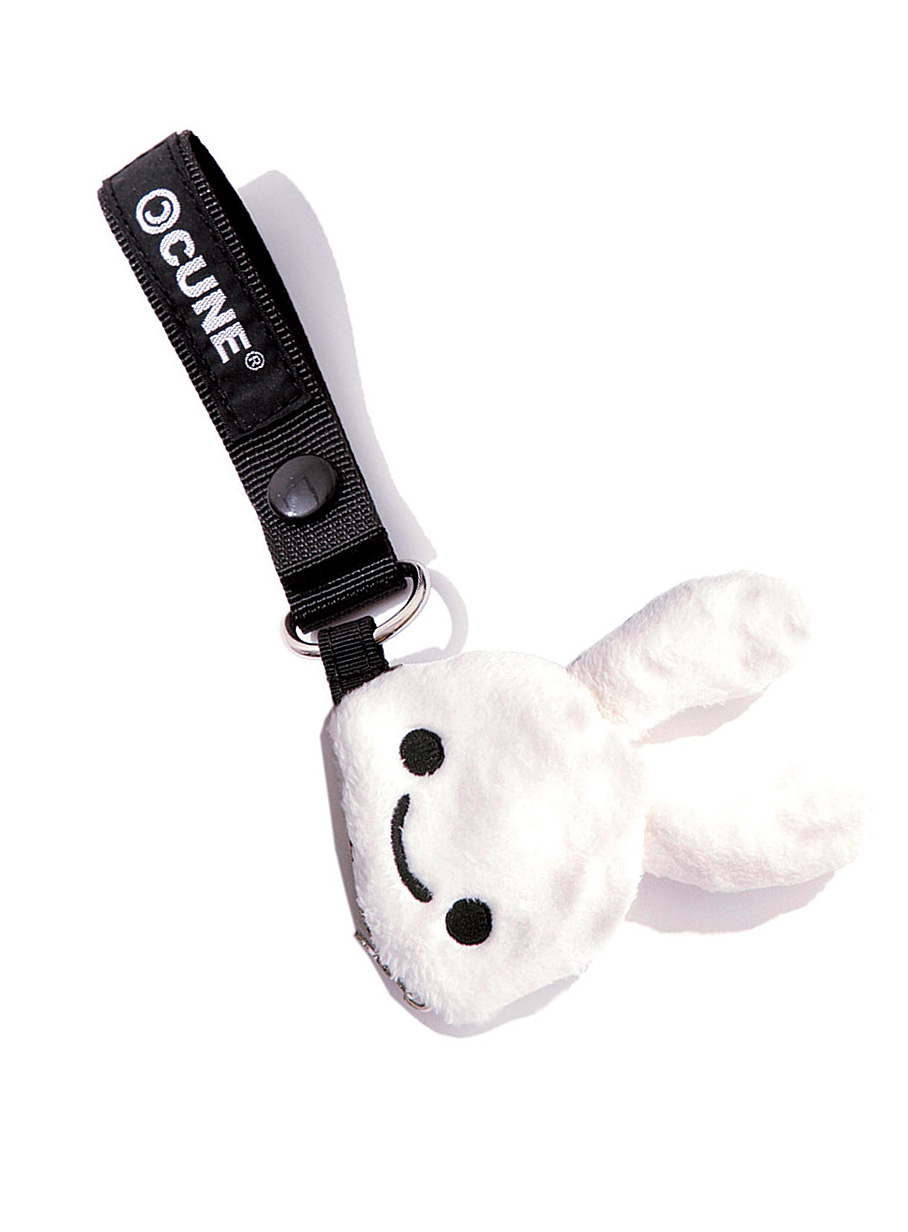 ふわふわウサギポーチ｜ウサギがいる｜CUNE ONLINE STORE