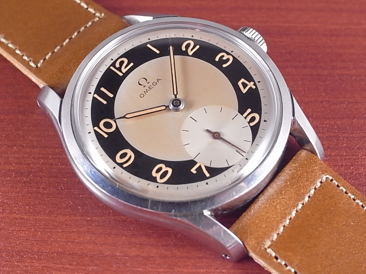 オメガ ブルズアイ 30mmキャリバー Cal.266 Ref.2639-16 1950年代