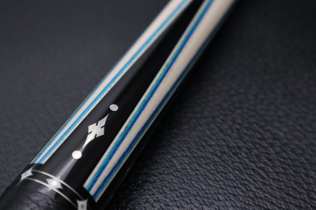 Ariel Carmeli | カスタムキュー｜イリス