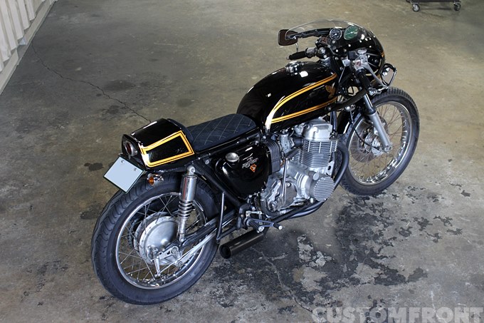 ホンダ CB750FOUR 1971年のカフェレーサーカスタム・モーターロック