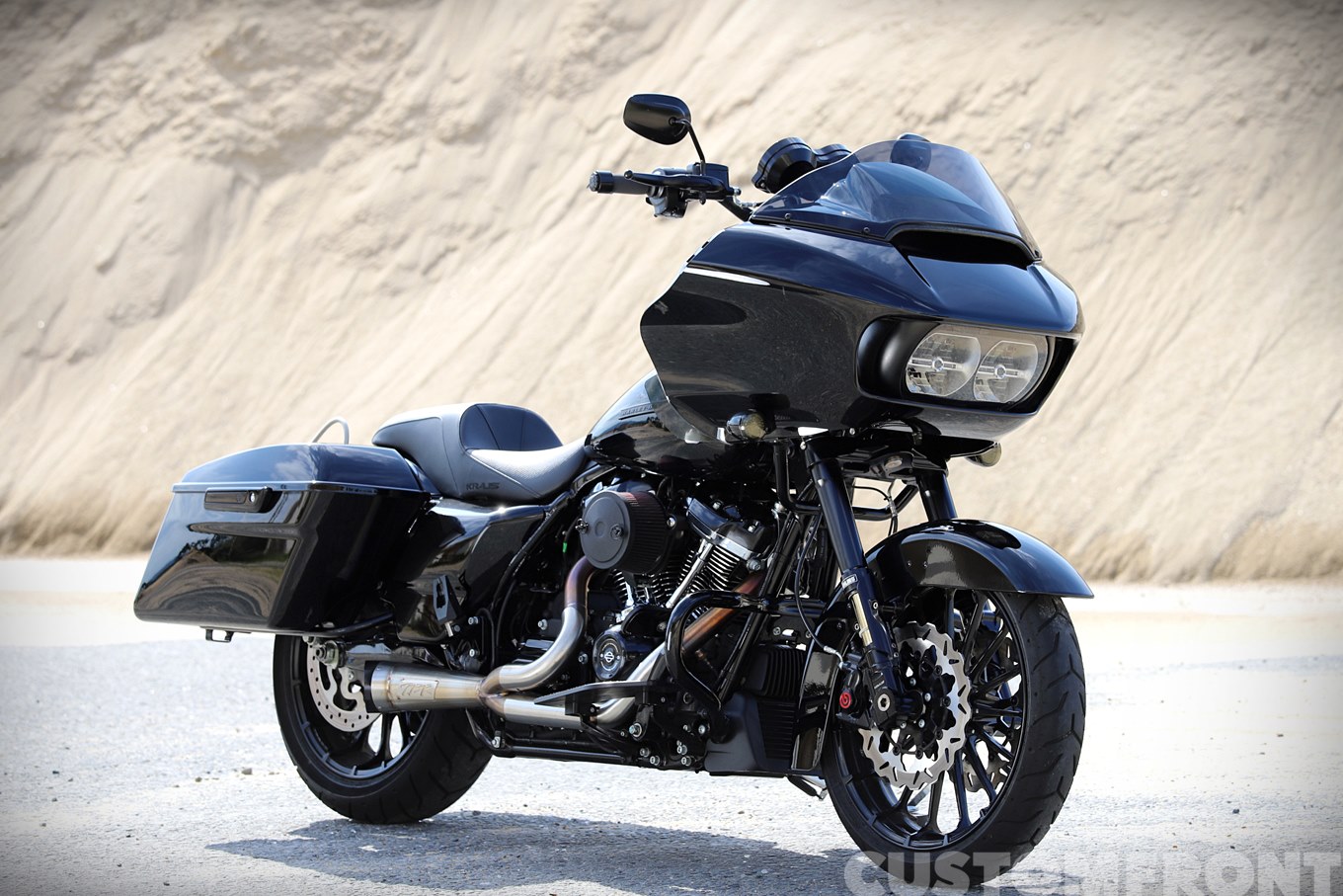 ハーレー ロードグライドスペシャルFLTRXS 2019のカスタム・ヴィダ