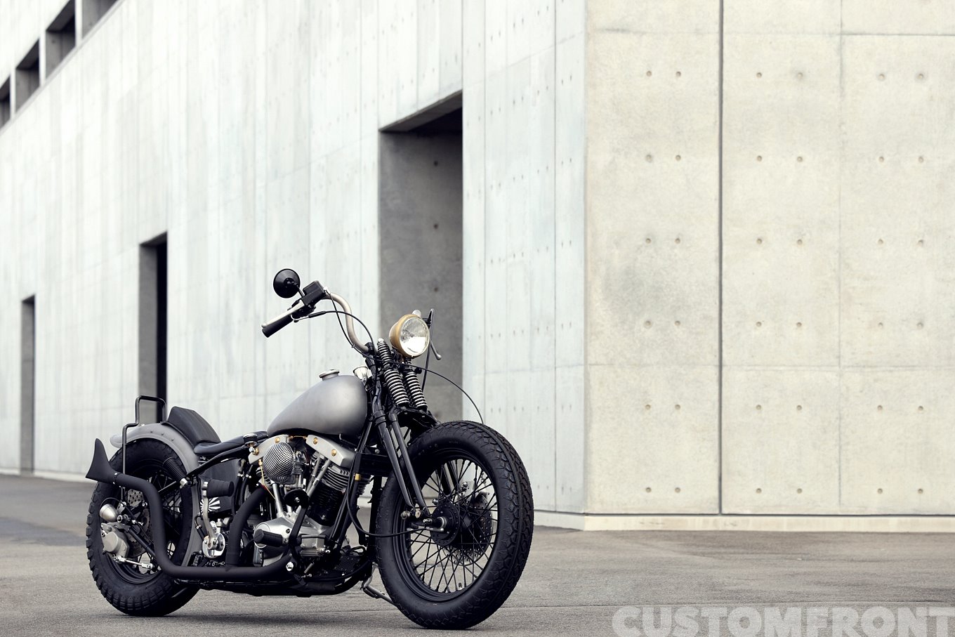 ハーレーダビッドソンボバーのショベルヘッド FXSB 1983・ウエスト