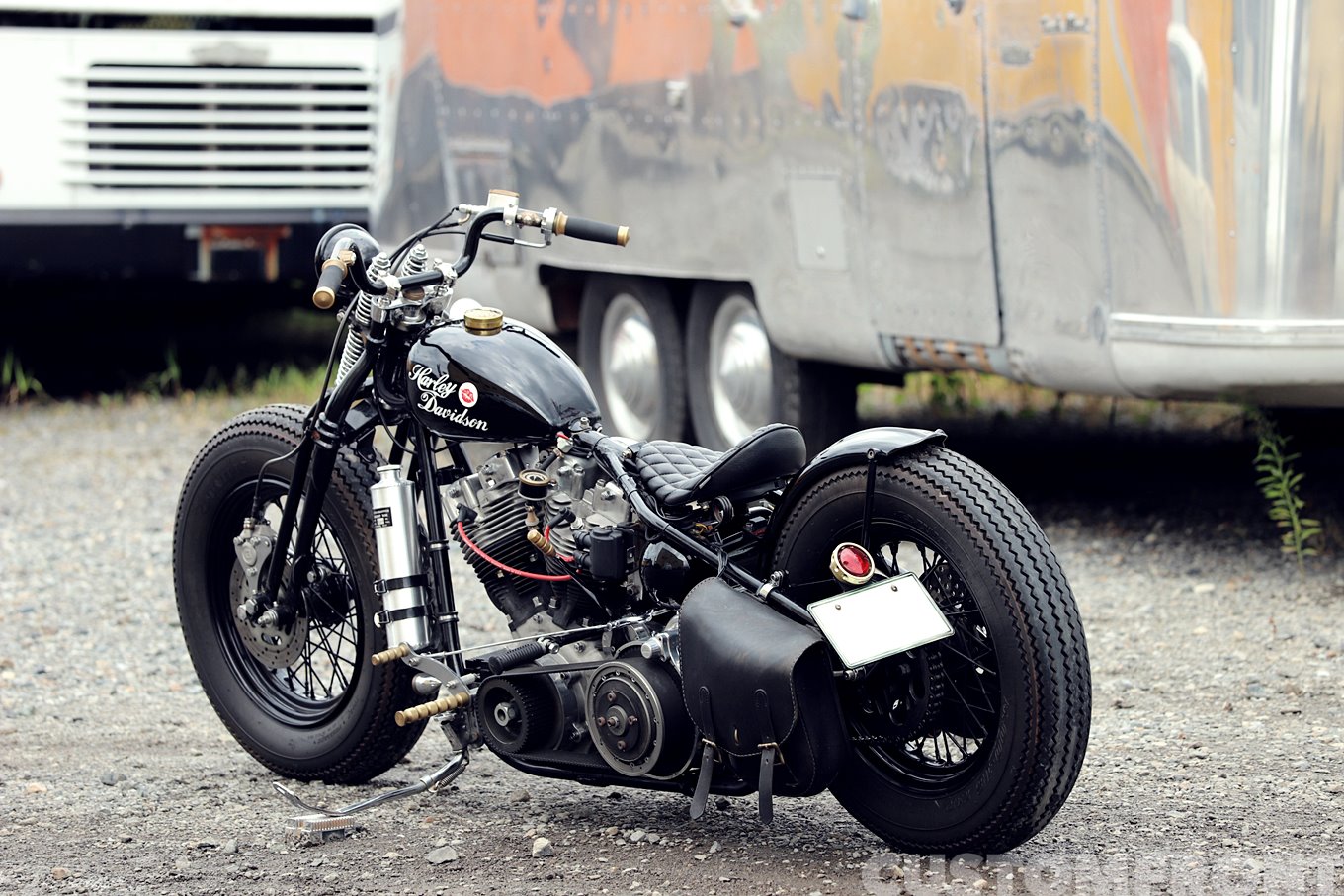 ハーレー女子が乗るショベルヘッドチョッパー 1974年・遠藤自動車