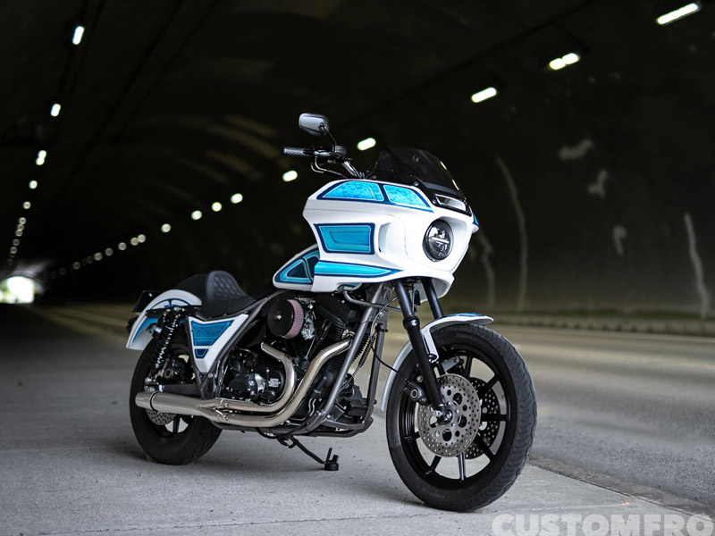 MOTO DIRECTのハーレー FXRSコンバーチブルのパフォーマンスカスタム