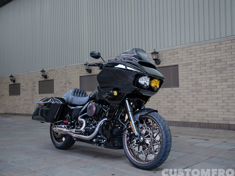 LUCKYS CYCLE SUPPLYのハーレー FLTRXST ロードグライドSTのM8カスタム