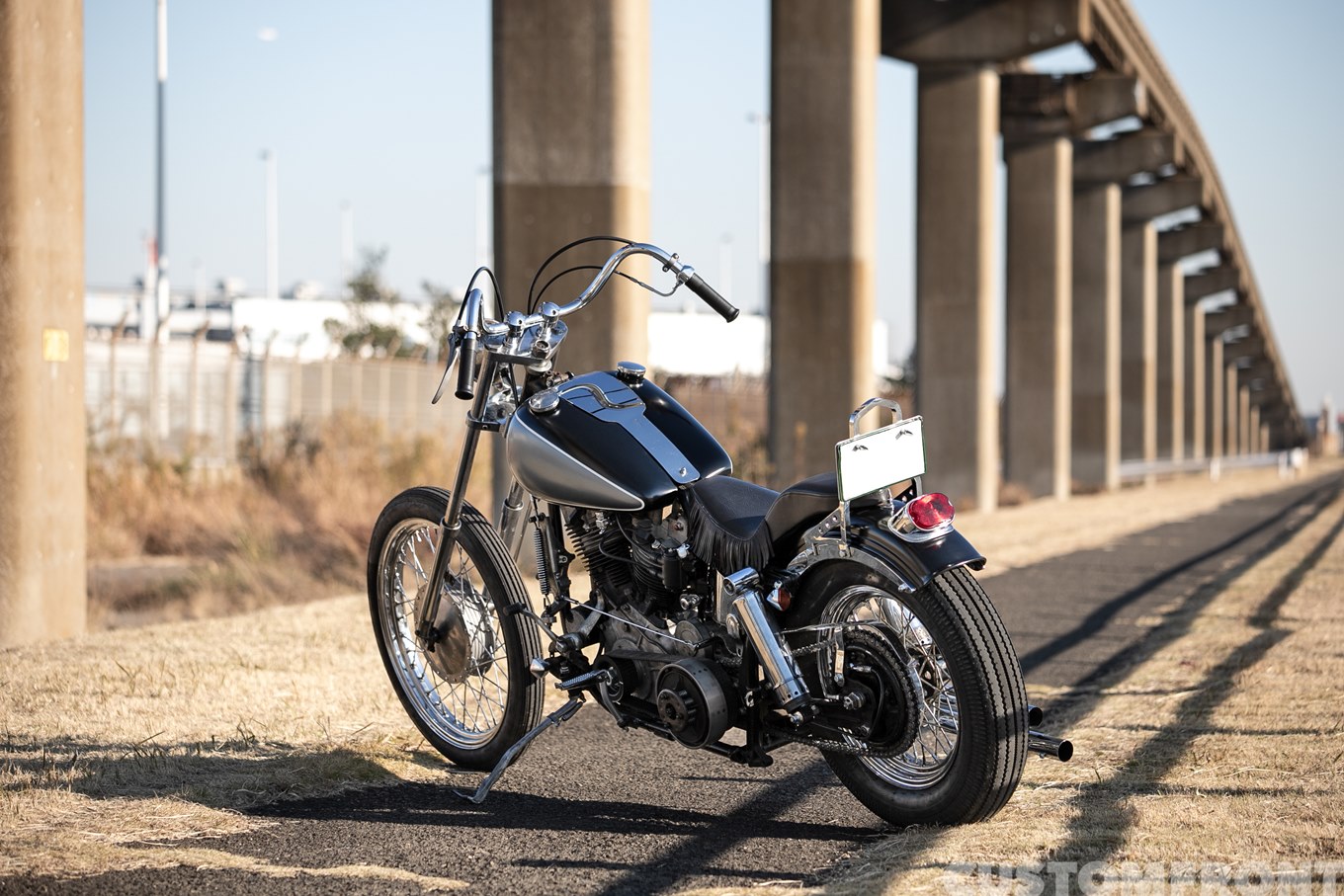 RE:RIDE CUSTOM & SERVICEのハーレーの旅仕様のアーリーショベルヘッド