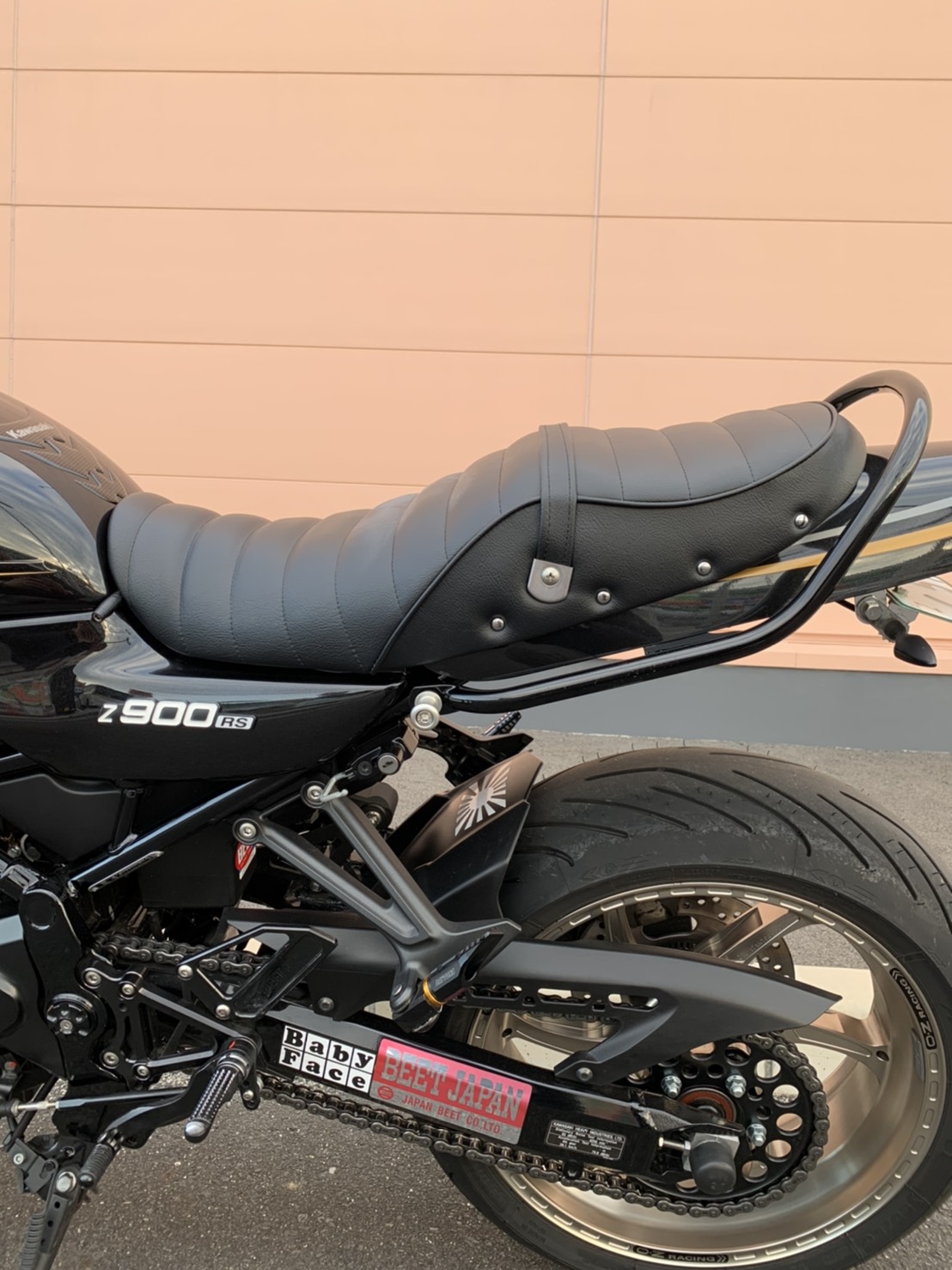 Kawasaki Z900RS シート張替え