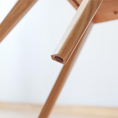 旭川家具 WOW ワオ Wedge ウェッジスツール 国産家具 無垢 スツール