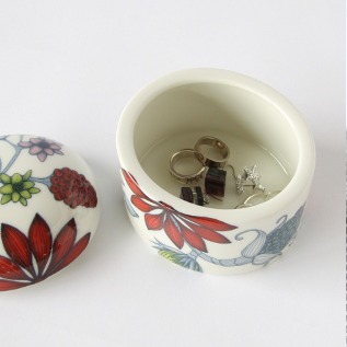 Runo 蓋付きジャー／ARABIA（アラビア）｜愛着を持ってずっと使いたい